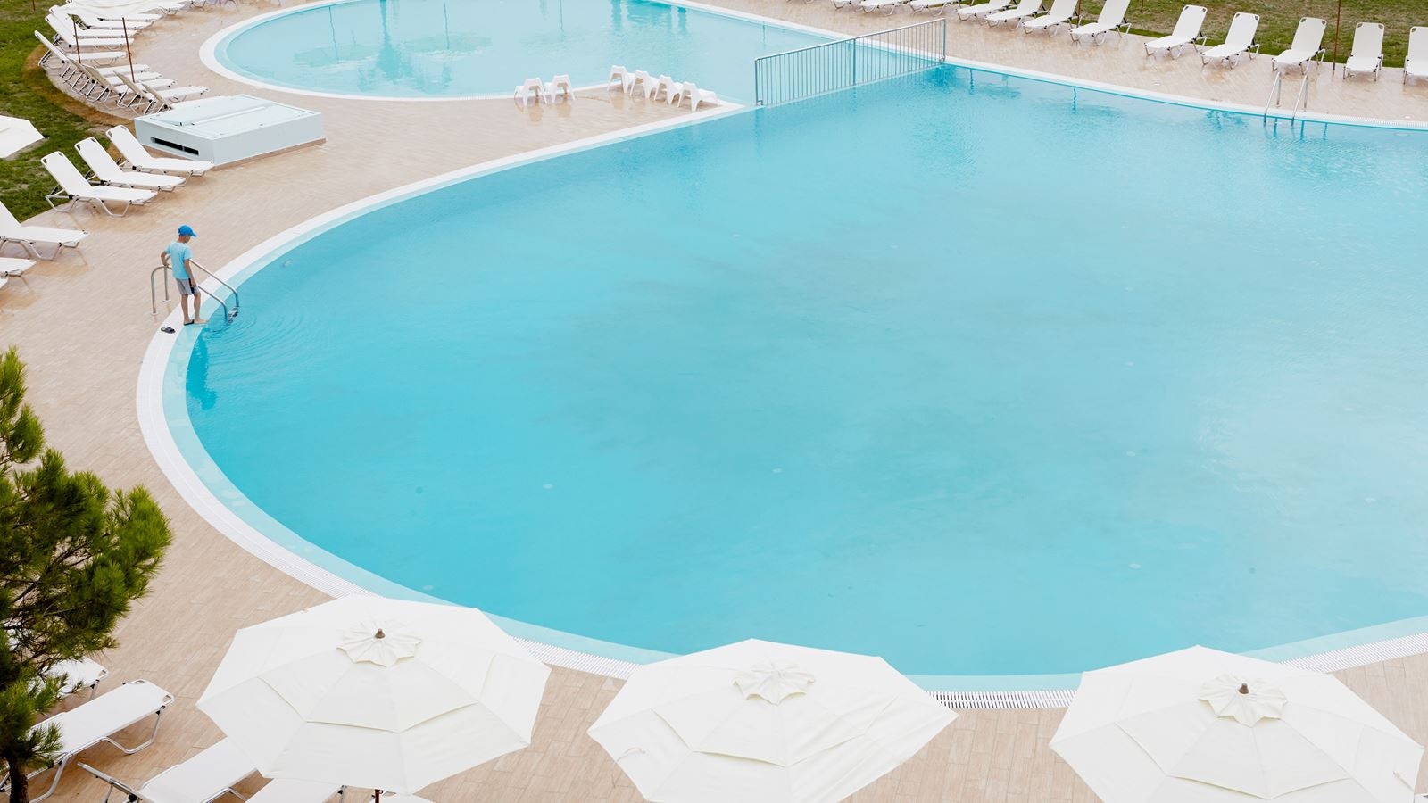 pools-outdoor-pool