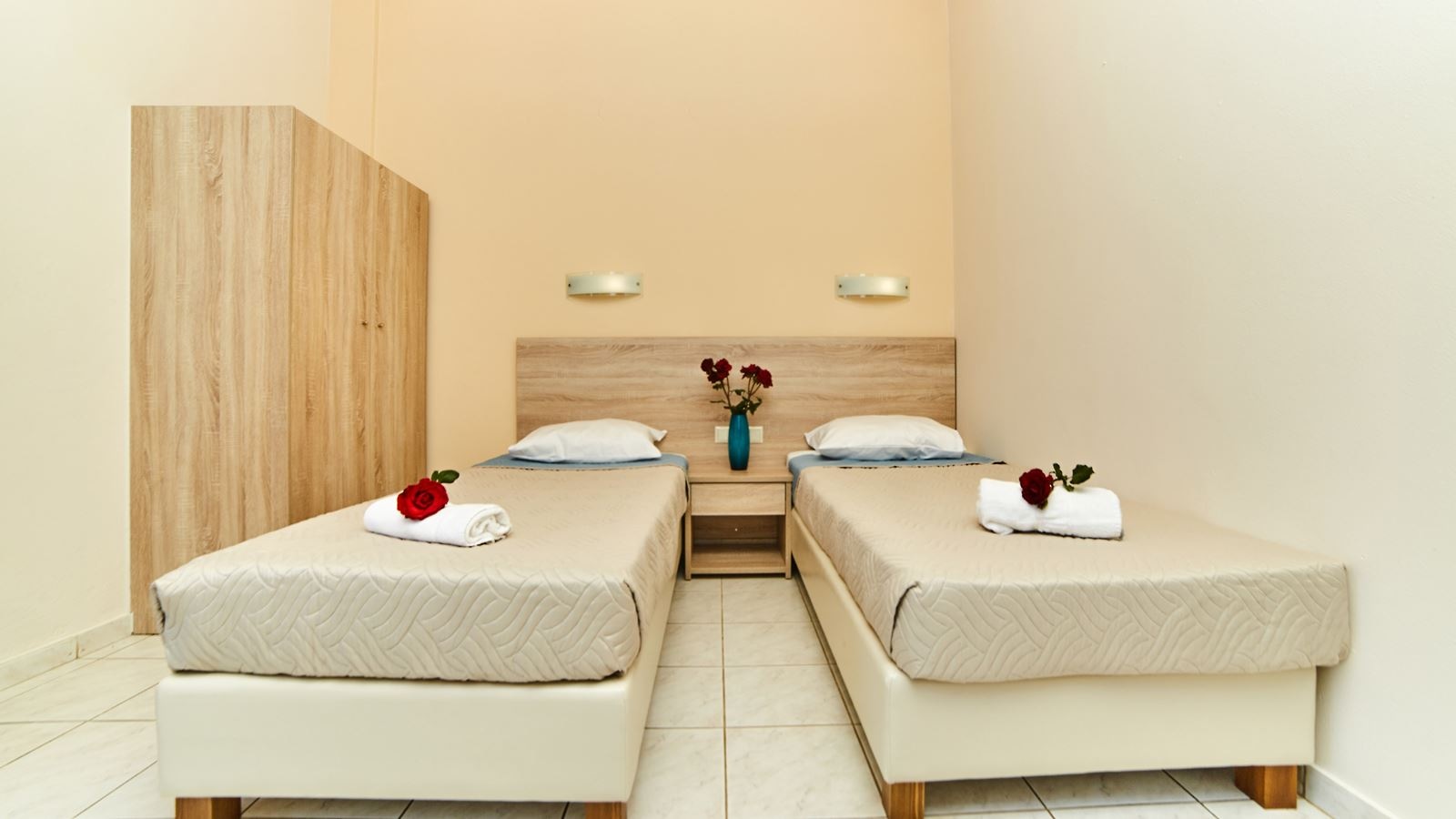 rooms-apartment-superior-1-bedroom-garden-view-balcony-or-terrace