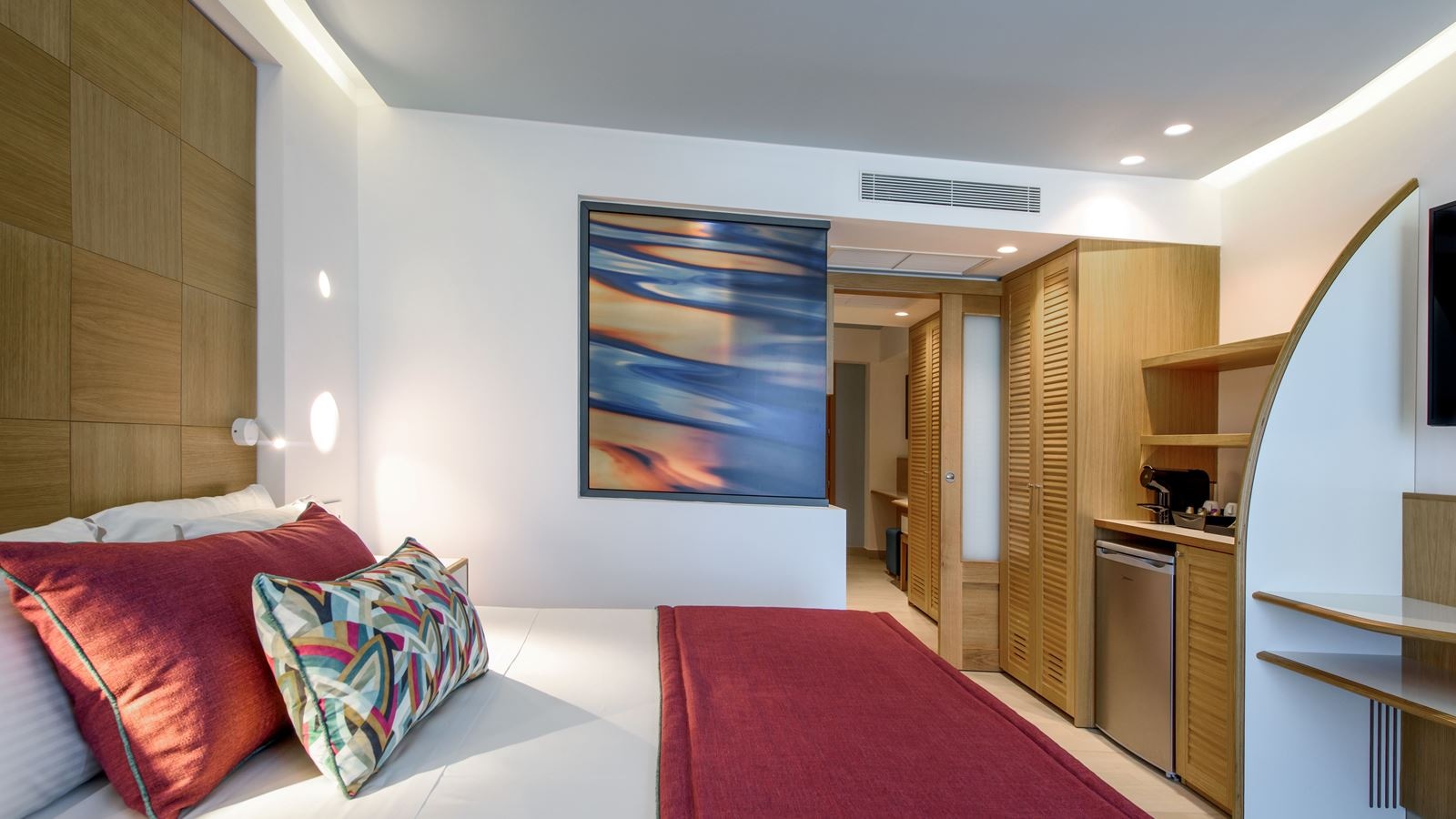 rooms-2-bedroom-family-pool-or-sea-view