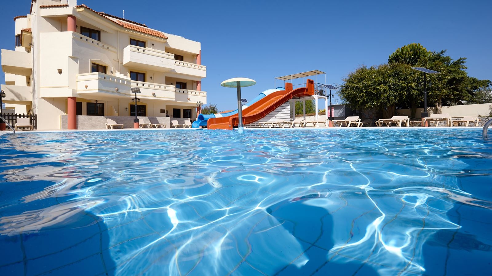 pools-outdoor-pool