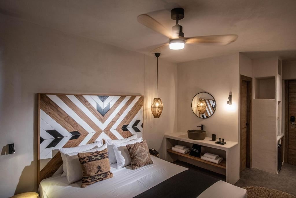 rooms-room-standard-double-balcony-or-terrace