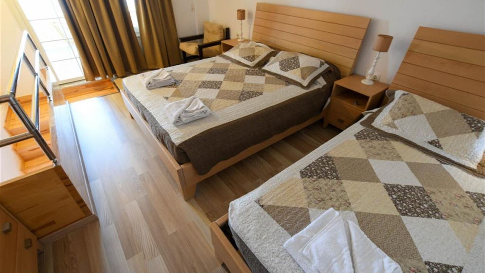 rooms-pool-side-sw-maisonette-4-pax