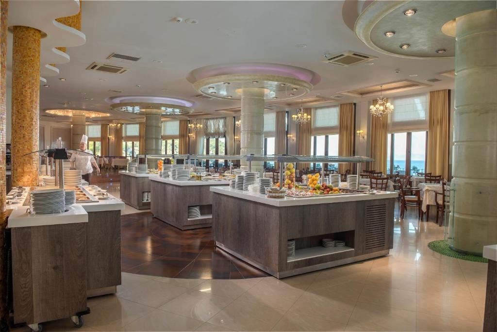 restaurants-main-restaurant
