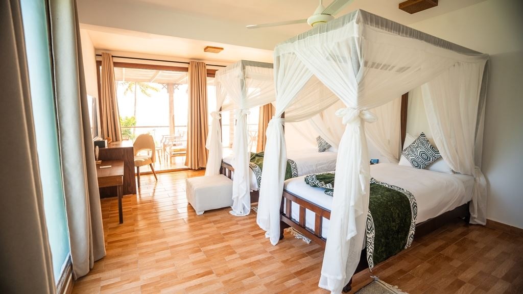 rooms-penthouse-ocean-suite