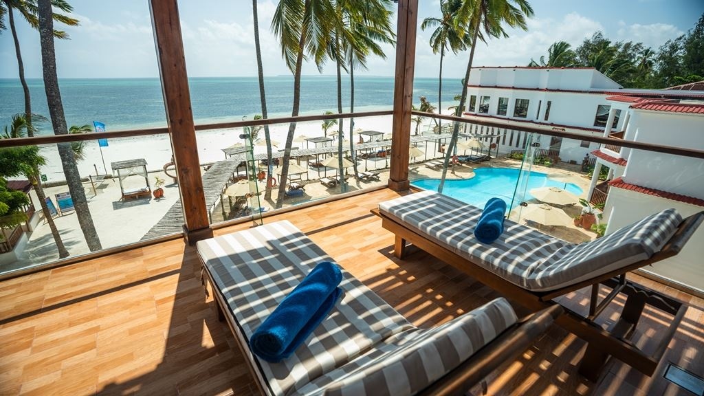 rooms-penthouse-ocean-suite