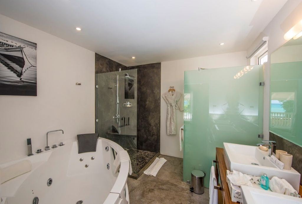rooms-royal-villa