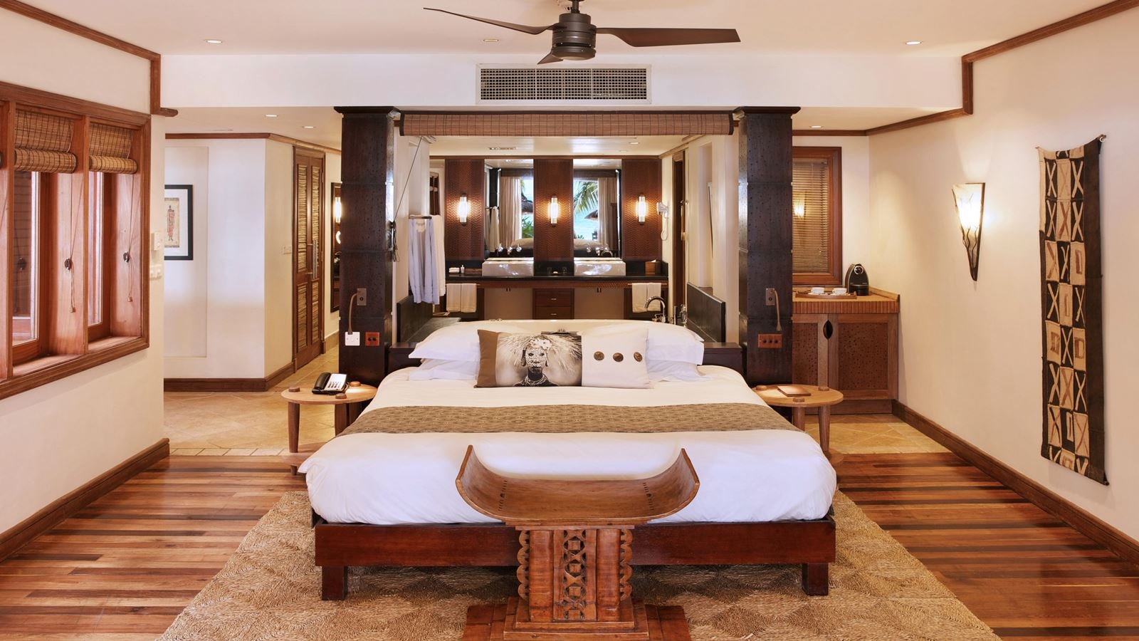 rooms-heritage-villa-beach-fron