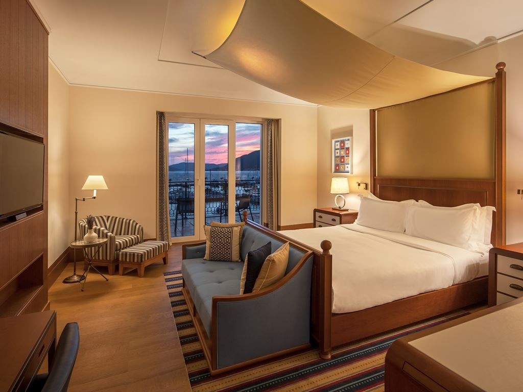 rooms-deluxe-room-sea-view