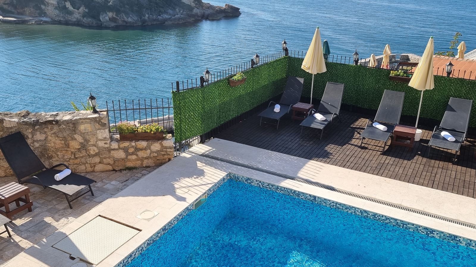 pools-pools