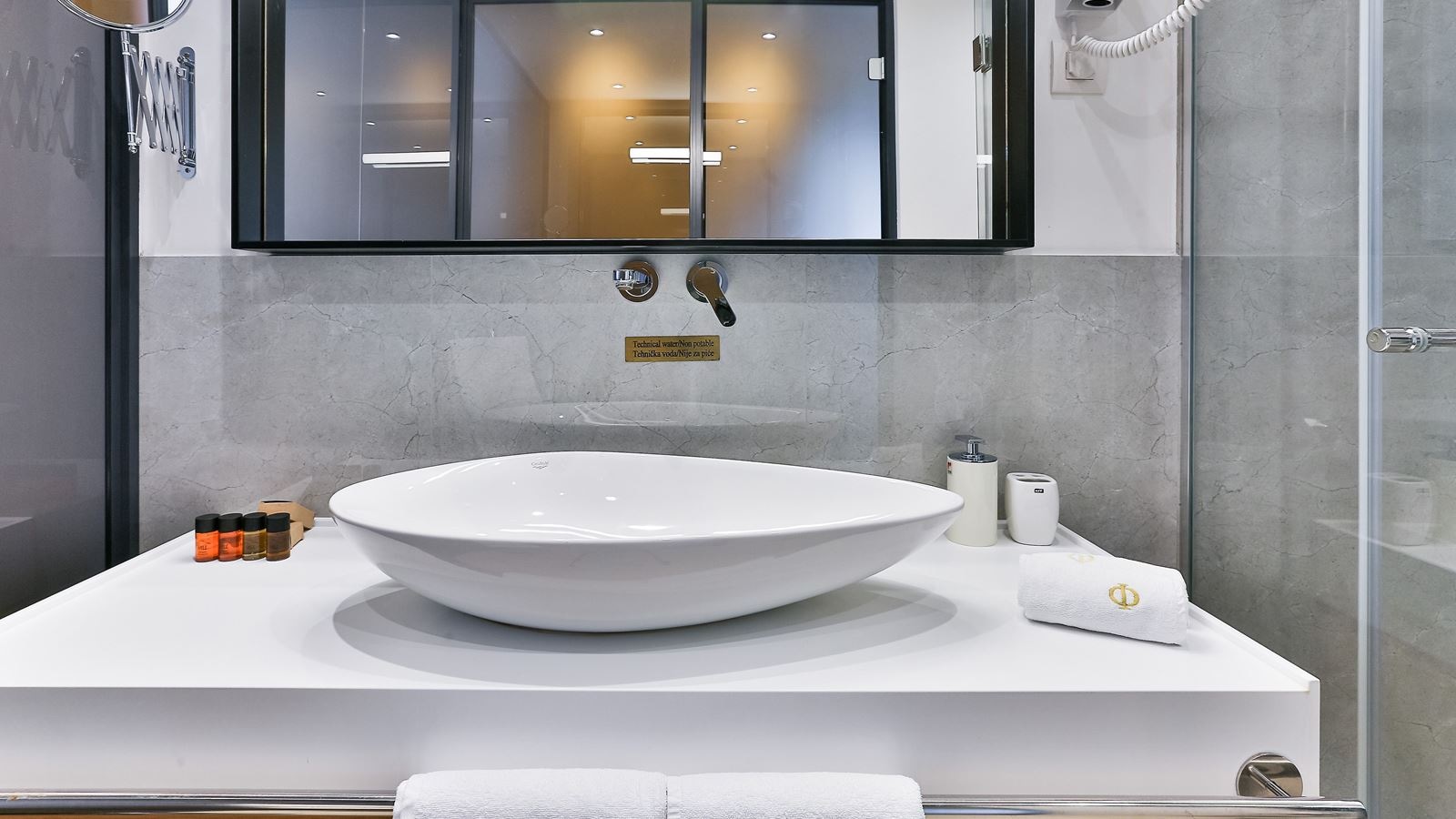 rooms-junior-suite