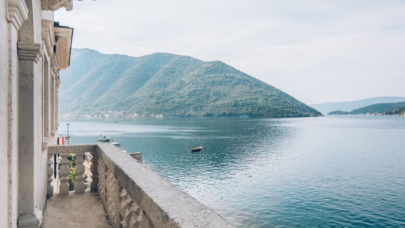 rooms-smecchia-premium-suite