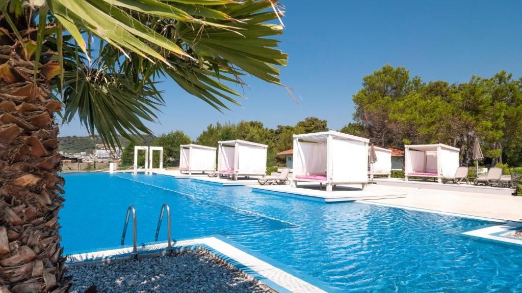 pools-pools