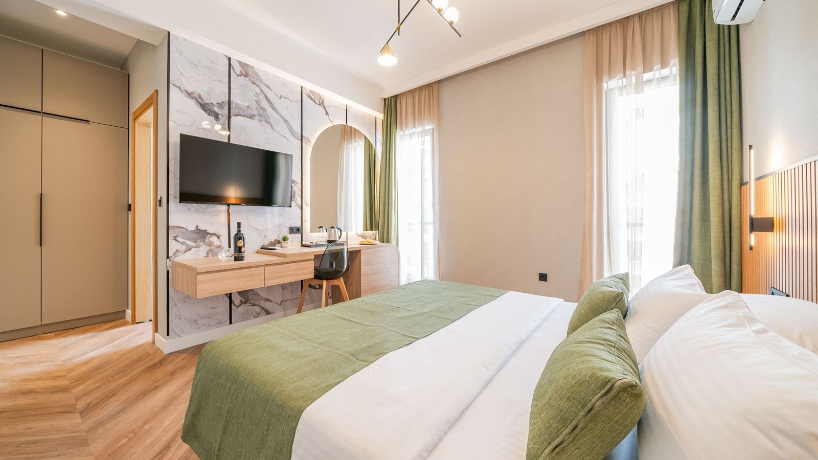 rooms-standard-double-room-block-b