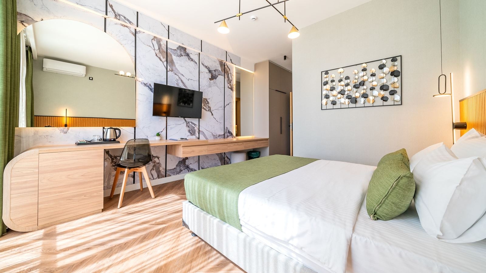 rooms-deluxe-double-room-block-b-sea-view