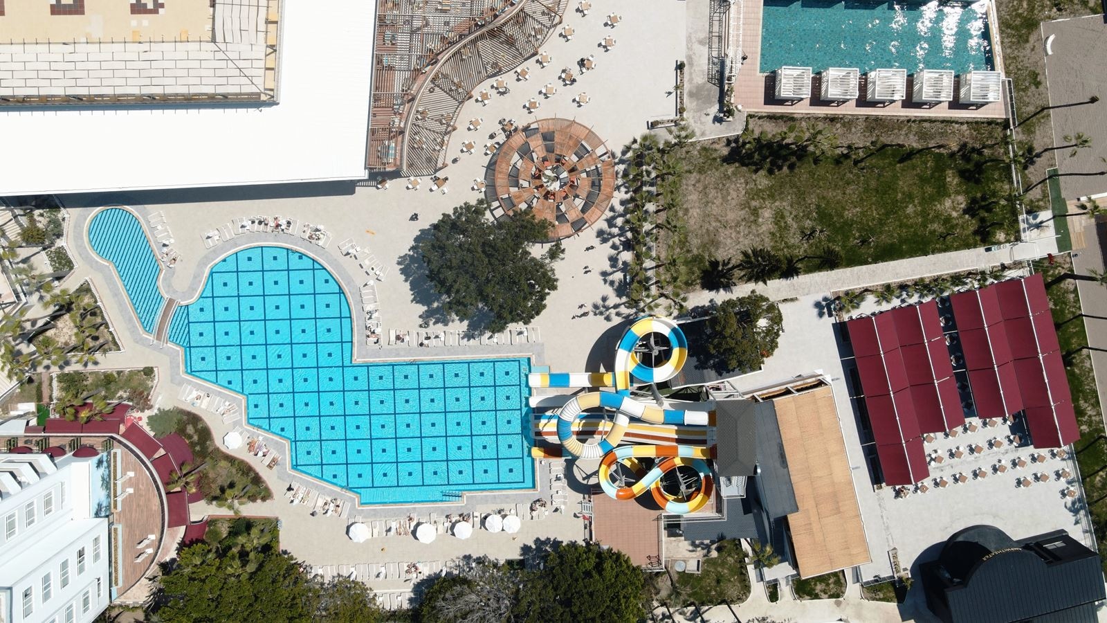 pools-outdoor-pool