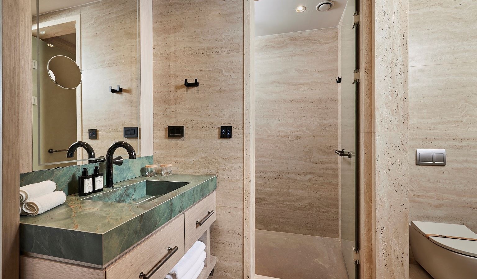 rooms-standard-room