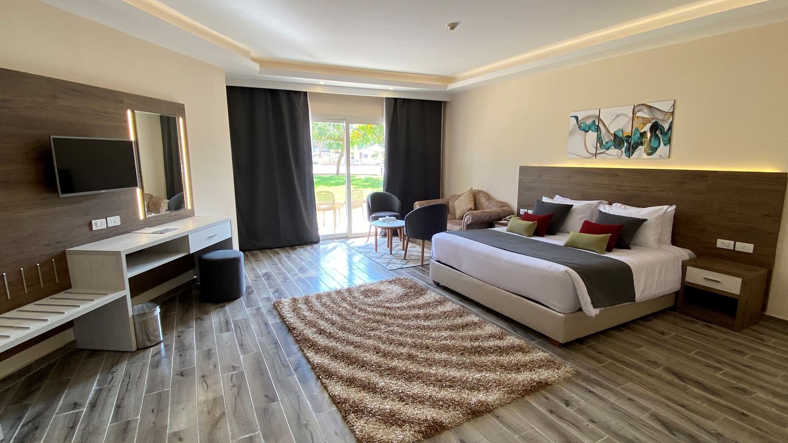 rooms-deluxe-room